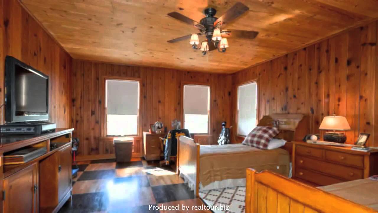 189 E Denmark Street, Walnut Springs, TX