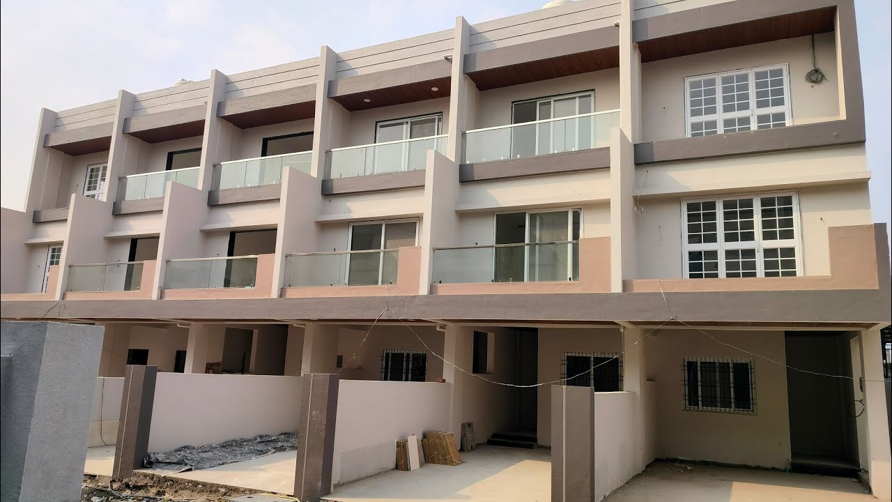 3BHK Row House Available Rajesh Nagar ,Bypass, Chh. Sambhaji Nagar. Contact-7972974892.