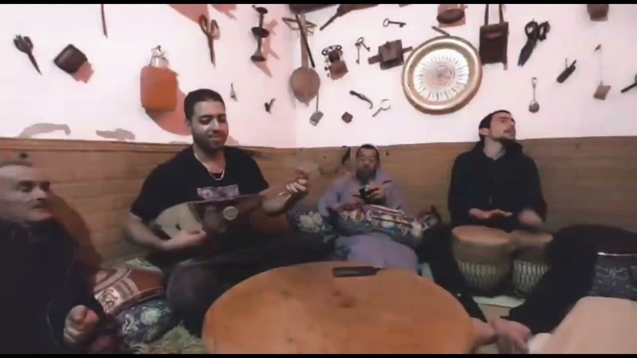 جلسة فنية رائعة مع الاصدقاء