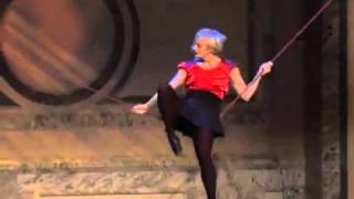 Linn Broden slack rope Showreel - www.circusperformers.com