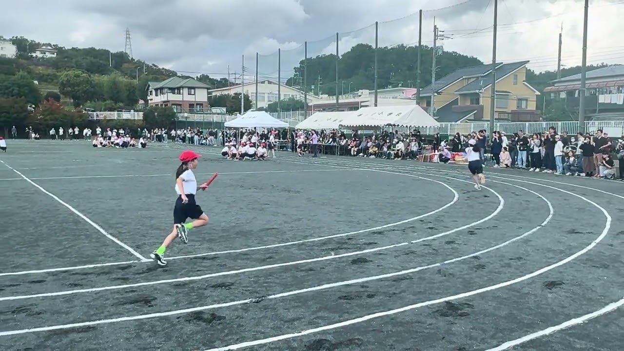 Koyuki chạy tiếp sức Undokai 2025