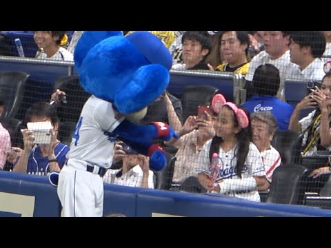 「そのギプスどうしたの！？」というドアラ語が全く通じなくて見つめ合う2人（笑） (2023/08/02)