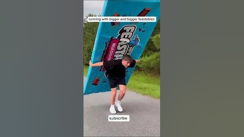 Running with bigger and bigger feastables🥴 #shorts #mrbeast #shortsfeed #shortvideo #feastables