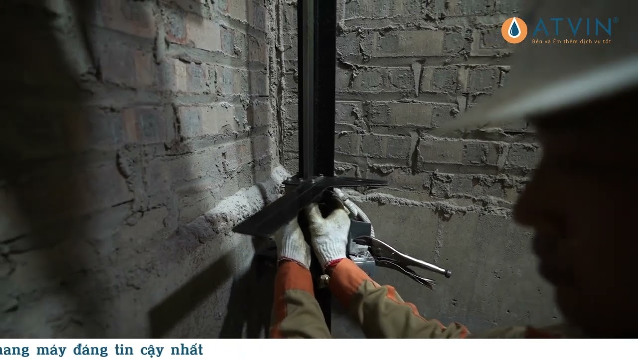 [ATVIN] Lắp đặt  thang máy P3: lắp đặt rail và nối ray.