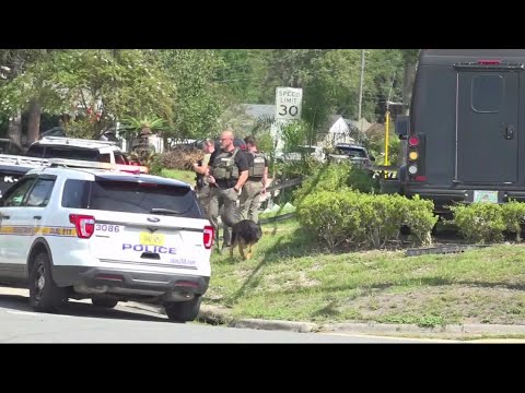 Man arrested following reported shooting, police search in Lakewood ...