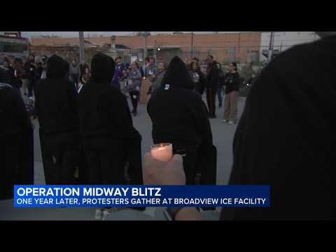 Demonstrators hold peaceful vigil outside Broadview ICE facility 1 year after Operation Midway Blitz