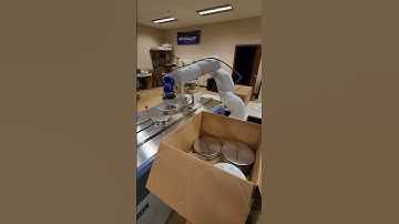 Conflex SYNC CL Epson 6 axis robot loader