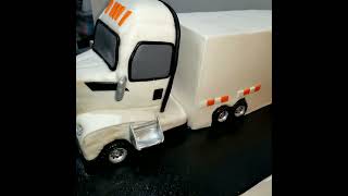 3D 18 Wheeler Truck Cake Day Cab And Trailer #cake #truck #18wheeler #trailer