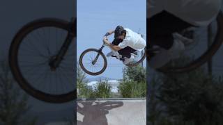 BIKE AT THE SKATEPARK! (INSANE QUARTER PIPE AIR!)😱🤘