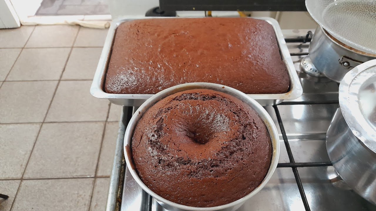 BOLO DE CHOCOLATE NEGA MALUCA MUITO FOFINHO  MARAVILHOSO. VOCÊS  VAO AMAR ESSA RECEITA.