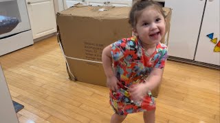 UNBOXING & Quick Install Of The Razor DXT Electric Drift Trike w/ Some Help UNBOXING & Quick Install Of The Razor DXT Electric Drift Trike w/ Some Help