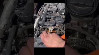 Every Engine leaks oil like THIS Audi VW 2.0t hard crusty cracking old heat soaked rubber gaskets