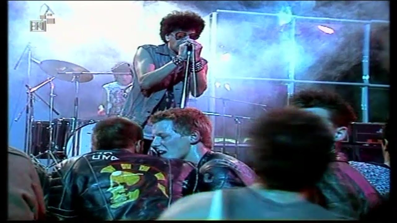 UK SUBS   live 1982 (HD)