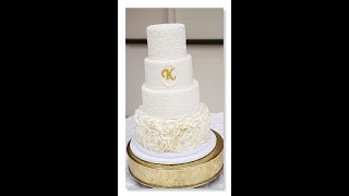 How to stack a 4-tier wedding cake