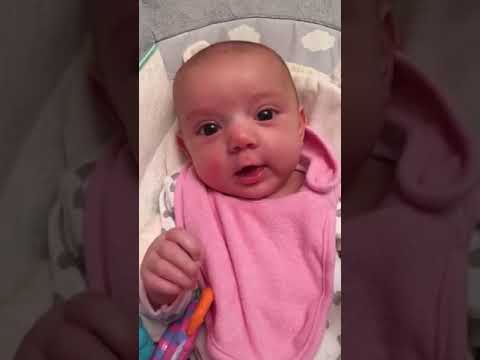 8-weeks-old-baby-actually-says-i-love-you