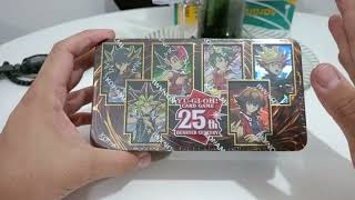 Abri a lata de 25 anos de Yu-Gi-Oh e olha no que deu #yugioh #yugiohcommunity #yugiohtcg #tinopening