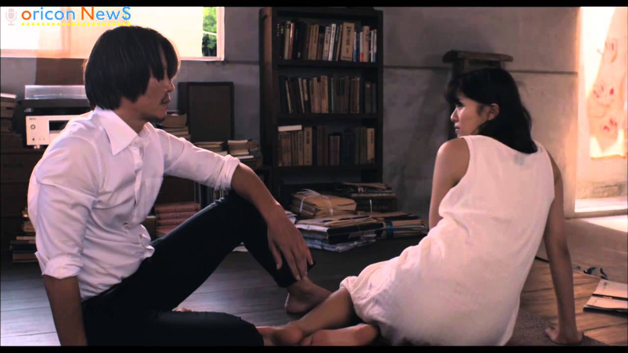 豊川悦司が榮倉奈々に 足キス 娚の一生 特別映像公開 Youtube 豊川悦司が榮倉奈々に 足キス 娚の一生 特別映像公開 Youtube