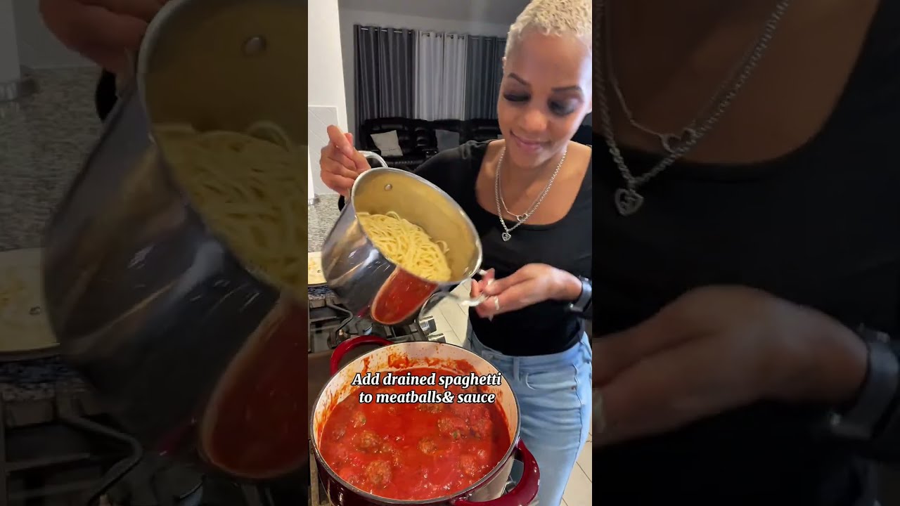 Spaghetti & Meatballs | Garlic Bread | Salad