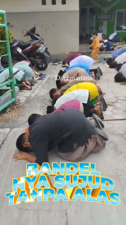 Wondering about prostrating without a base #shortsvideo #comedypapua #lagugalaupapua #funny #comedy