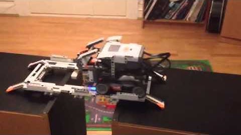 Lego nxt 2.0 bridge layer