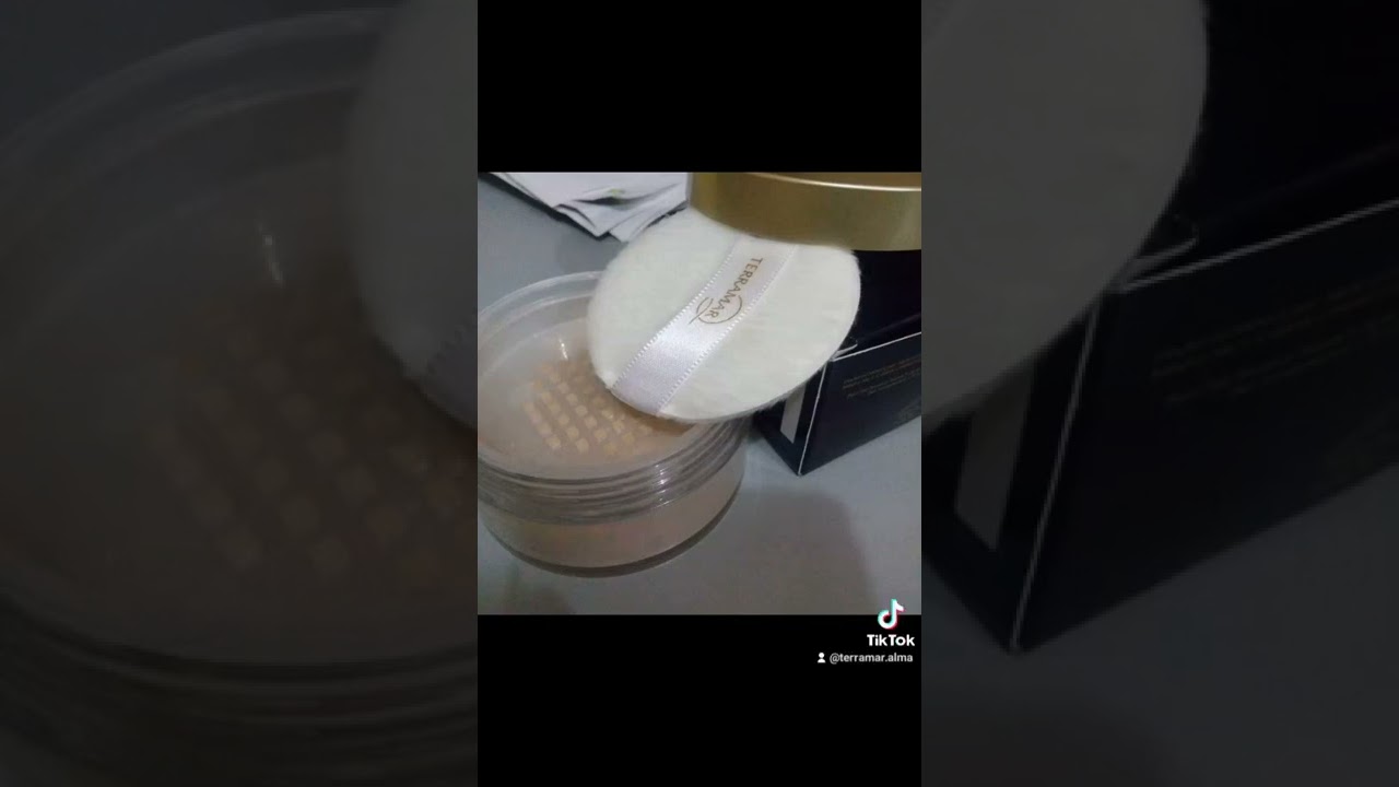 POLVO FACIAL TRASLUCIDO GLOW TERRAMAR