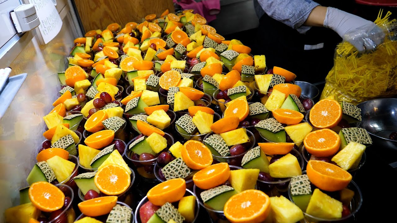 매일 신선한 컵과일 만들기, 엄청난 양과 주문 폭주하는 곳 amazing scale of making fresh fruit cups - korean street food