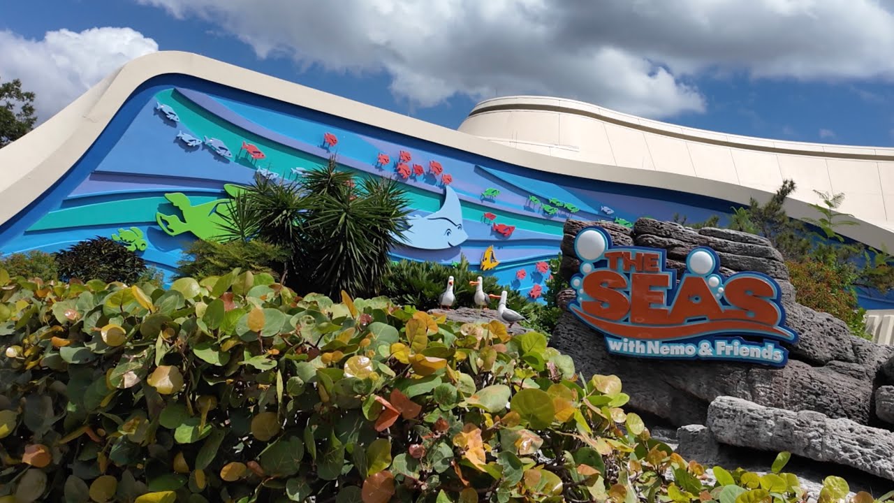 The Seas With Nemo and Friends - Finding Nemo Attraction | 4K 60FPS 2025 POV