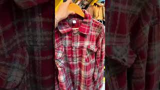 Hey siri,mở tủ mà khum thấy cái flannel nào là phải ghé cóc lẹ lẹ, trời lạnh rồi kìaaa 🌬️🌬️🌬️