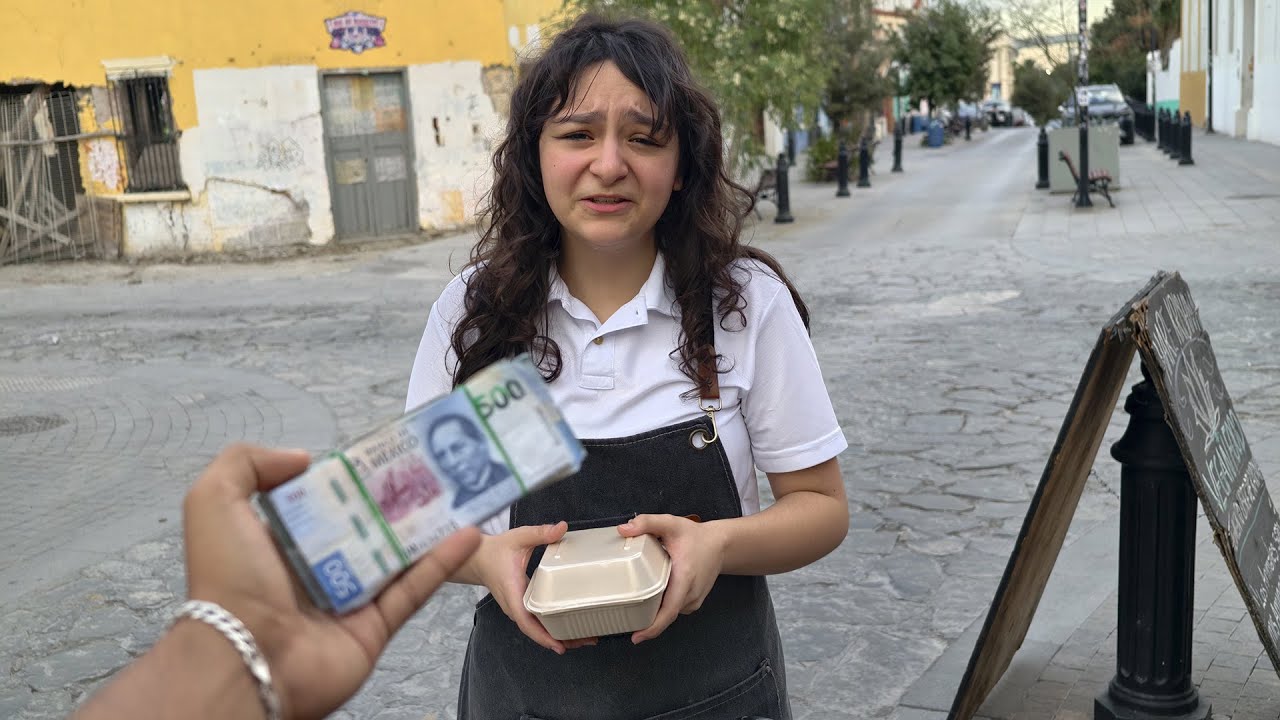 Sorprendí a cajera bondadosa con recompensa millonaria para salvar a su abuelito 😭 nos hizo llorar