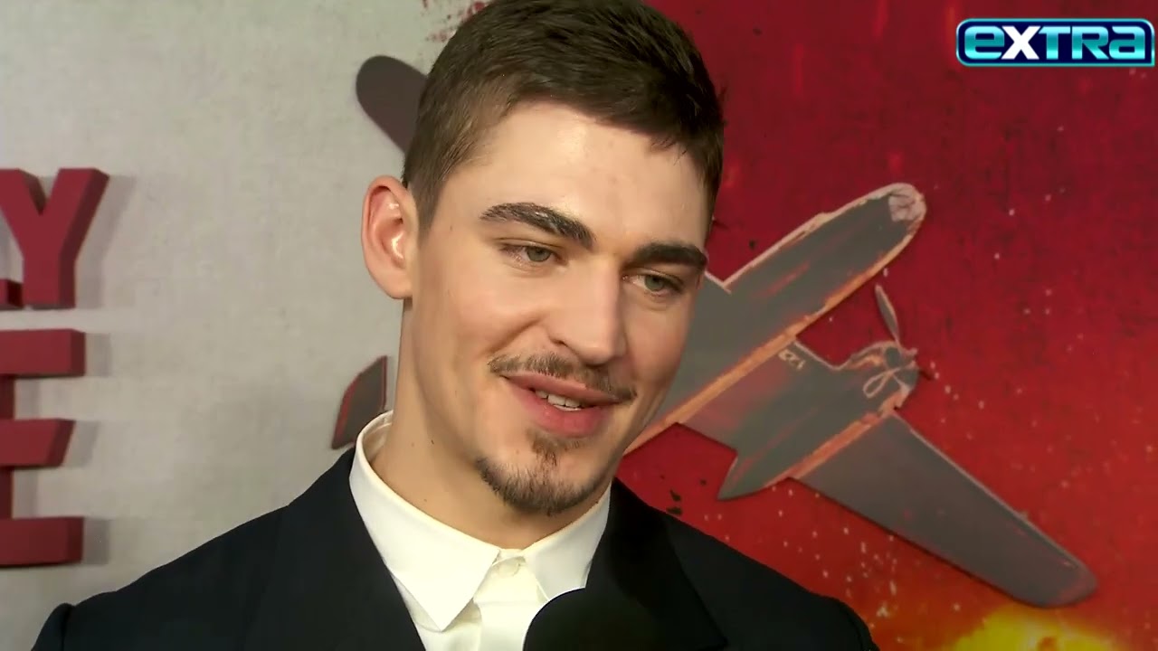 Хиро Файнс-Тиффин о заразительной джентльменской манере Генри Кавилла (эксклюзив)