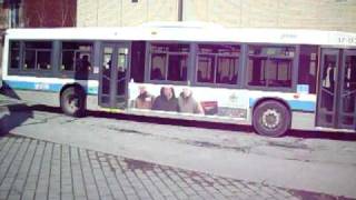17 036 Leaving Papineau Station