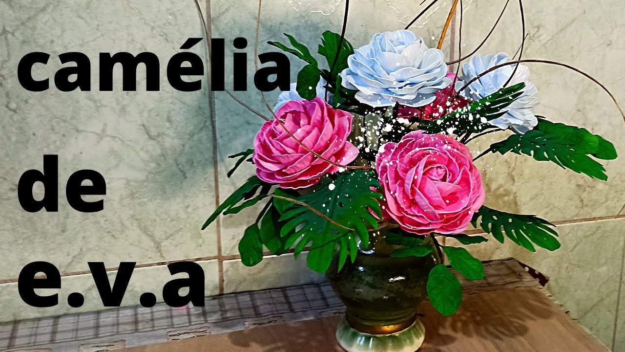 Linda flor camélia riscada de e.v.a.