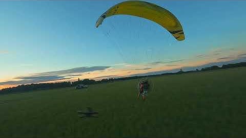 Paramotor FPV Chase