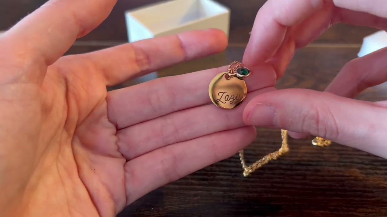 Is this personalized mom necklace good quality? Birthstone? MignonandMignon