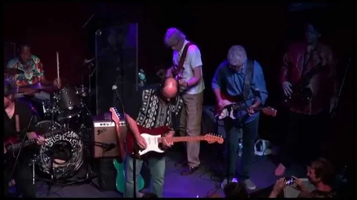 Sailin' Shoes - Hey Julia - Sneakin' Sally Through...