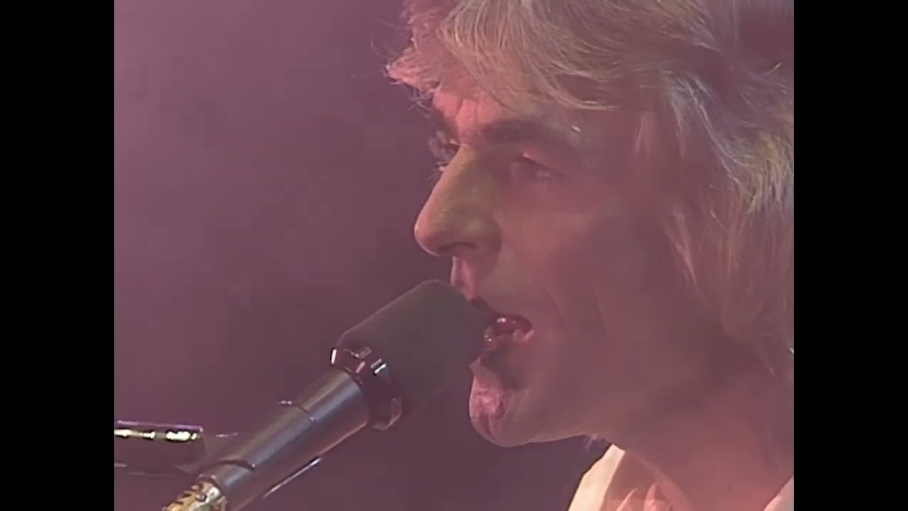 Assista a Pink Floyd - Time - Live in Venice (Official Video) no YouTube Assista a Pink Floyd - Time - Live in Venice (Official Video) no YouTube