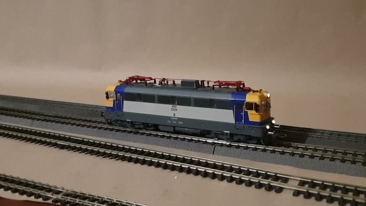 H0 Piko 51444 MÁV Papagáj Szili Villanymozdony - Hanggal