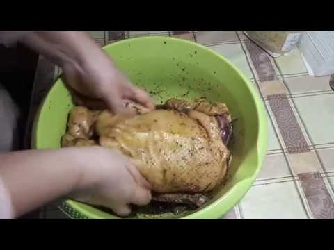 Video: Kako Kuhati Gusku S Medom