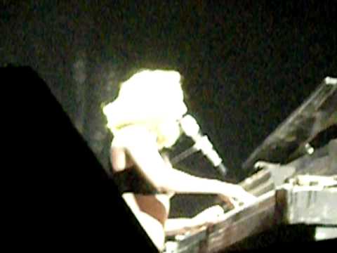 LADY GAGA SPEACLESS BOSTON 7/2/10 FIRST ROW GA