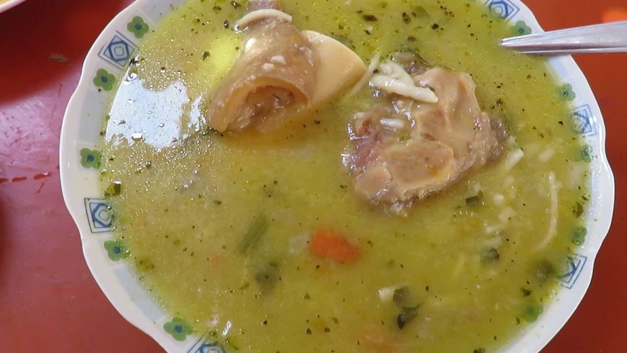 Sopa de pata de toro, en el Puro Norte a espaldas de la UCV, por Julio  Aguilar M. - YouTube