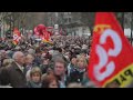 APOSENTADOS PROTESTAM EM PARIS PELA PERDE DE PODER AQUISITIVO.