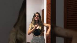 Tik Tok de Isabella tena