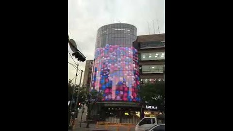 LED Transparent display offer amazing visual effect
