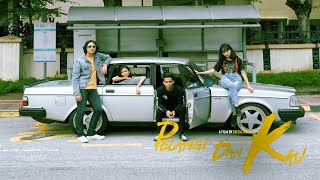 HUJAN - PELANGI DAN KAU featuring AZLAN & THE TYPEWRITER & LOCA B [ OFFICIAL MUSIC VIDEO ] chords