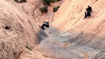 Climbing Hells Gate on Hells Revenge Trail in Moab Utah with our Polaris RZR XP1000