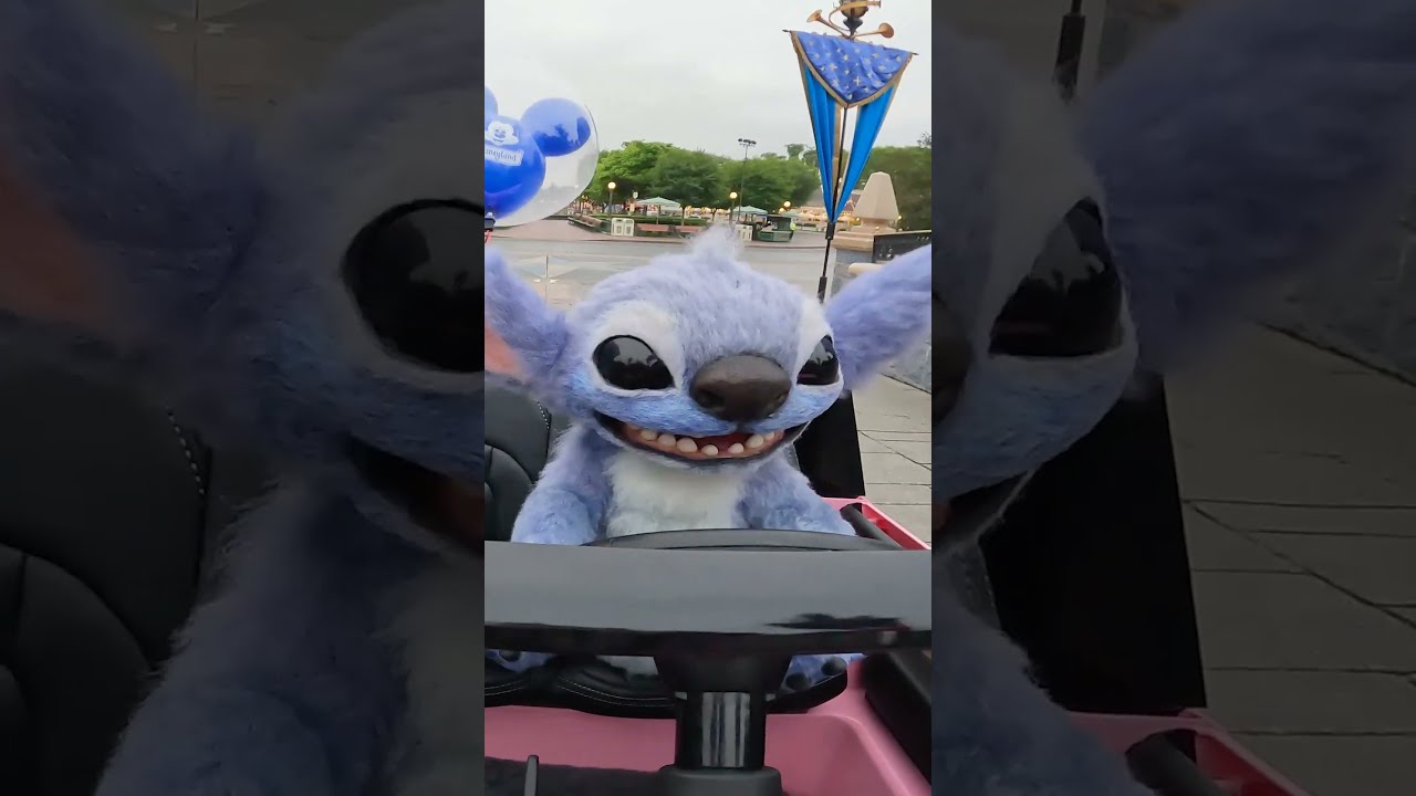 One small world, one big troublemaker 💙#LiloAndStitch #Disneyland70 #Disneyland #DisneyParks #Disney