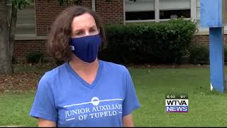 Local organization gives lunches to Lee County teachers and staff
