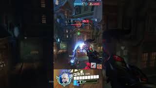 This Was Such a Weird Fight! 🤔😂 #shorts #overwatch #mercy #overwatch2