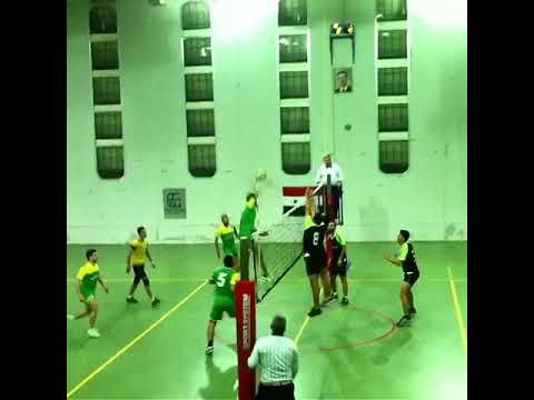 من احدى مباراة الدوري السوري للكرة الطائرة