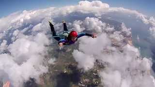 My AFF level 6 Skydive - my crazy unstable solo exit and recovery